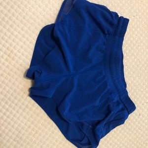 Size 6 Hotty Hot 2’5 inch inseem.